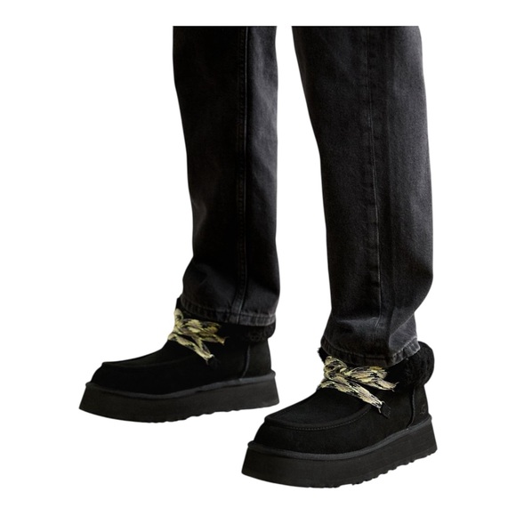 UGG Funkarra Cabin Cuff - Picture 3 of 9